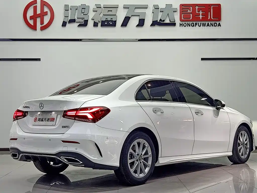 Mercedes-Benz Mercedes-Benz A-Class 2022 A 200 L Sport Sedan Fashion Edition 2022 - thumbnail 3
