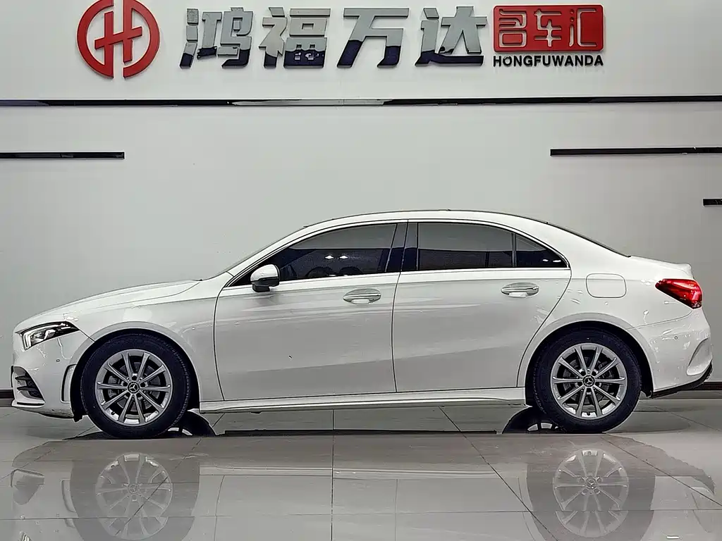 Mercedes-Benz Mercedes-Benz A-Class 2022 A 200 L Sport Sedan Fashion Edition 2022 - thumbnail 7