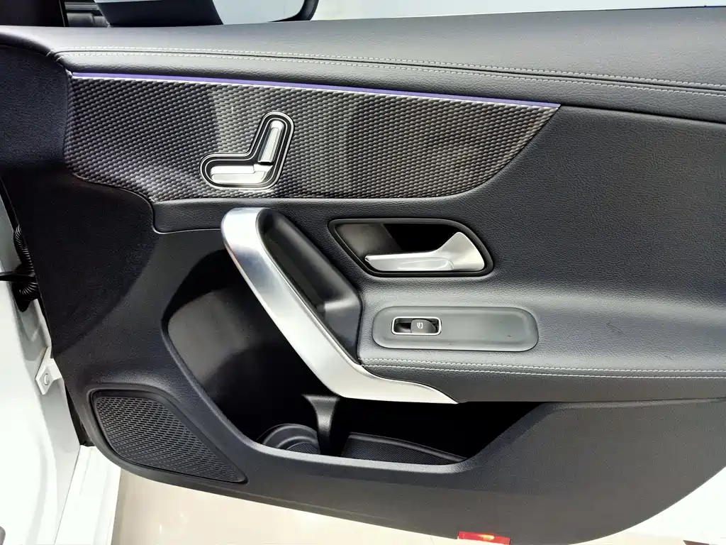 Mercedes-Benz Mercedes-Benz A-Class 2022 A 200 L Sport Sedan Fashion Edition 2022 - thumbnail 24
