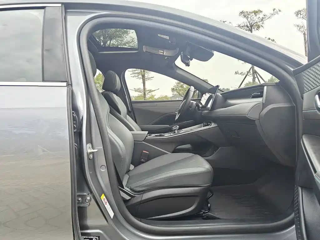 BYD (BYD Auto) BYD Qin PLUS 2025 DM-i Intelligent Driving Edition 120KM Extended Range Model 2025 - thumbnail 7