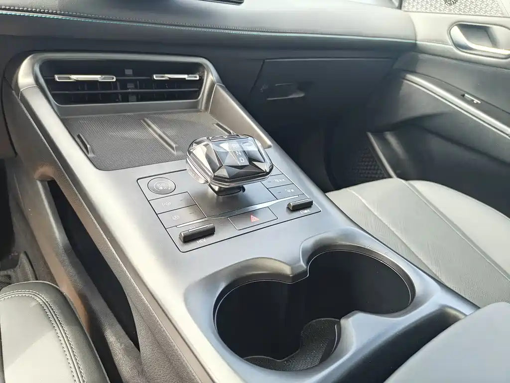 BYD (BYD Auto) BYD Qin PLUS 2025 DM-i Intelligent Driving Edition 120KM Extended Range Model 2025 - thumbnail 15