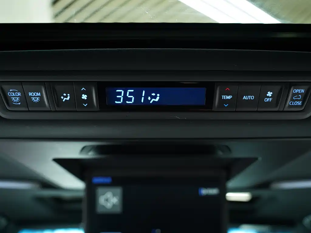 Toyota Alphard 2020 Dual Engine 2.5L HV Luxury Version 2021 - thumbnail 12
