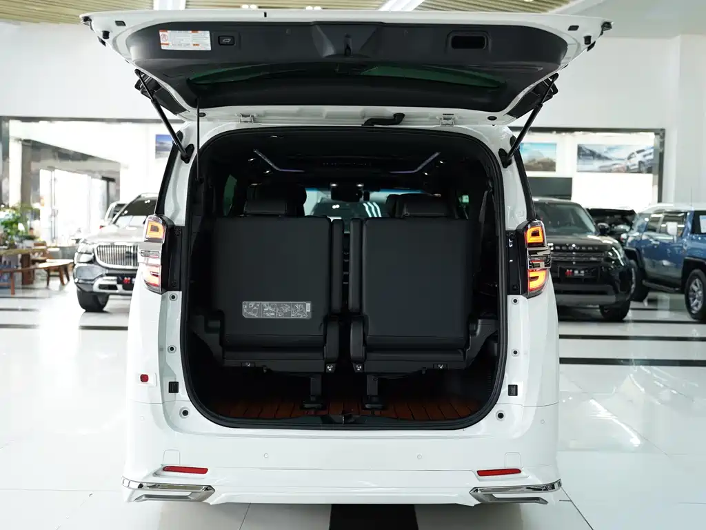 Toyota Alphard 2020 Dual Engine 2.5L HV Luxury Version 2021 - thumbnail 18