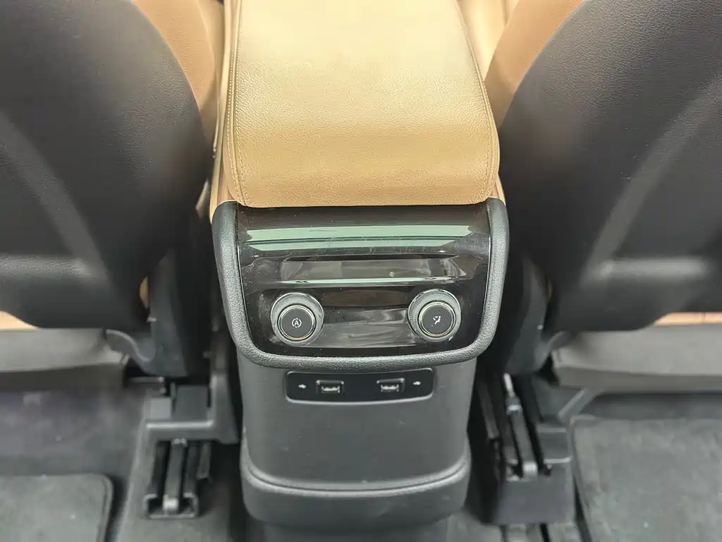 NIO NIO ES8 2018 355KM Standard Edition 7-seater 2018 - thumbnail 18
