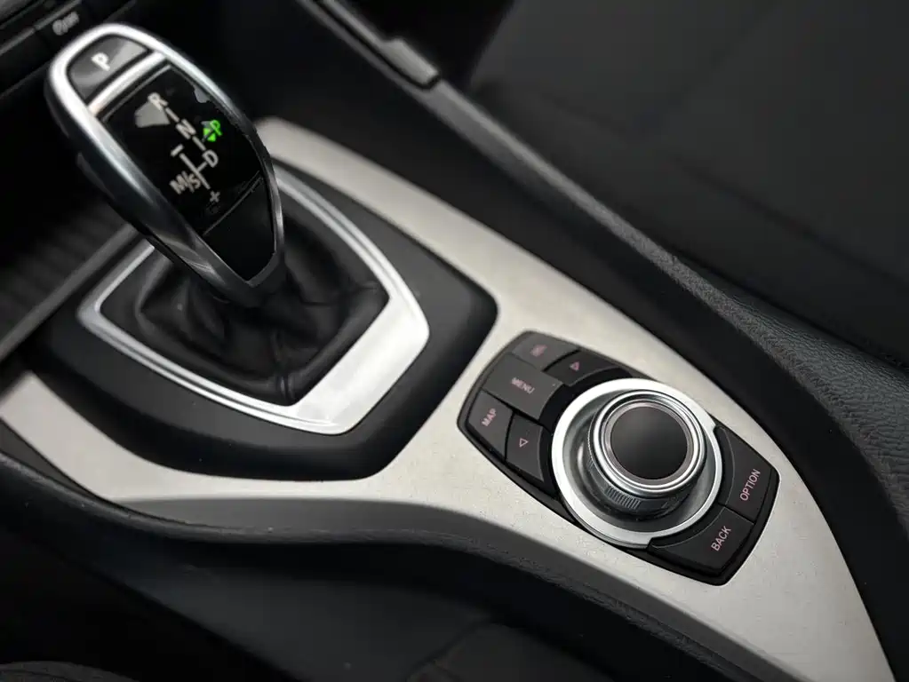 BMW BMW X1 2014 sDrive18i Fashion Edition 2015 - thumbnail 6