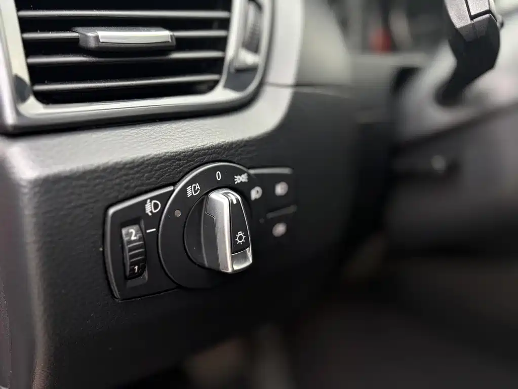 BMW BMW X1 2014 sDrive18i Fashion Edition 2015 - thumbnail 9
