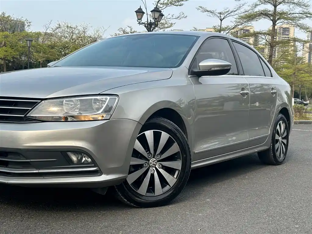 Volkswagen Volkswagen Sagitar 2018 1.6L Automatic Comfort Model 2018 - thumbnail 12