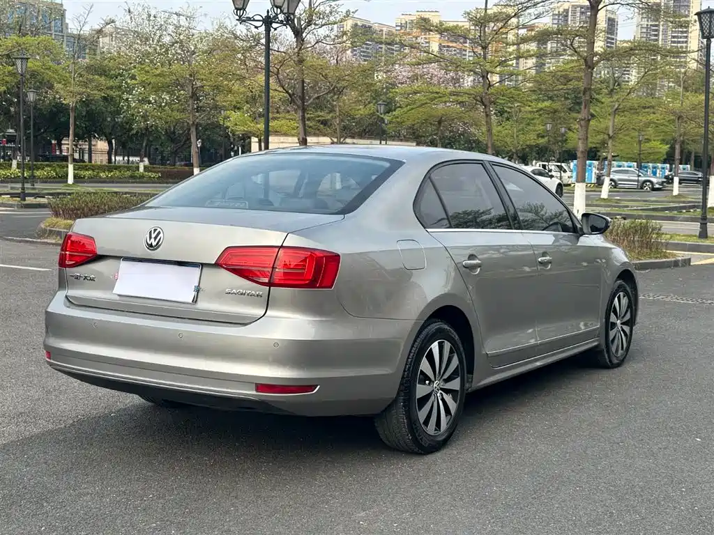 Volkswagen Volkswagen Sagitar 2018 1.6L Automatic Comfort Model 2018 - thumbnail 16