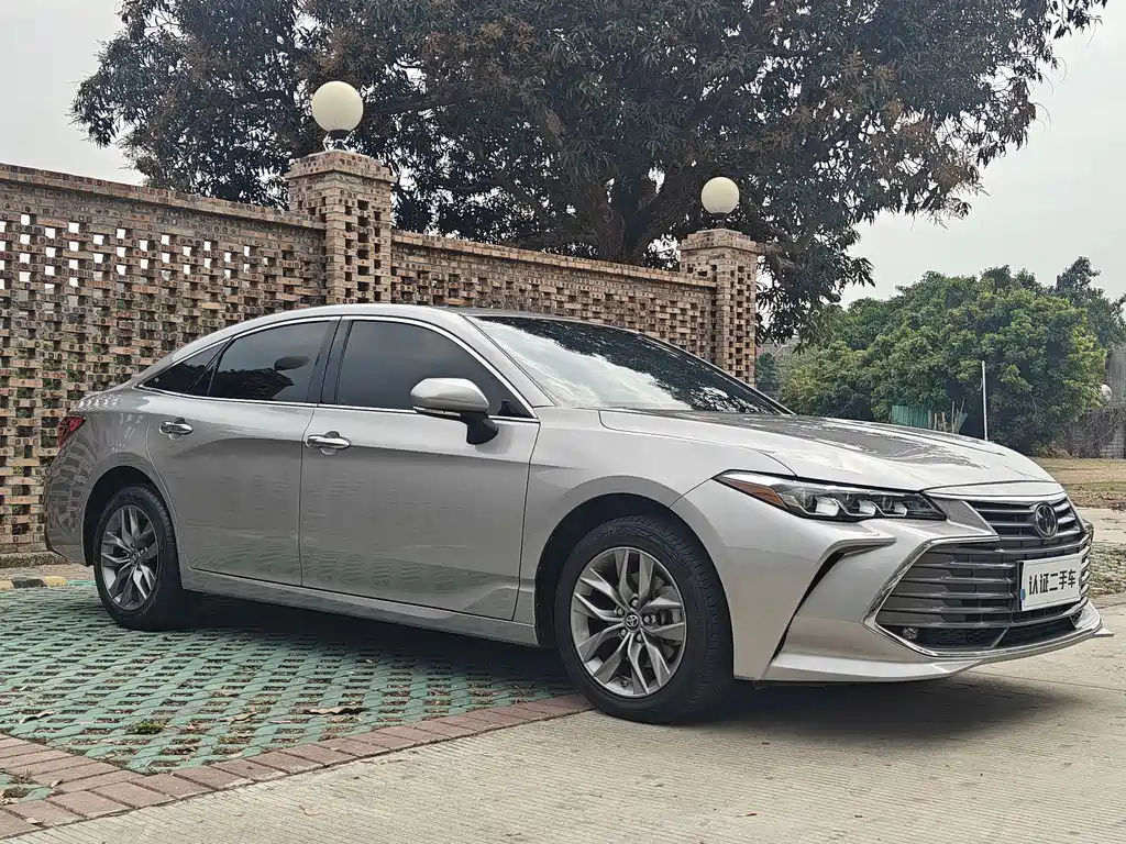 Toyota Toyota Avalon 2021 2.5L Luxury Edition 2021 - thumbnail 3