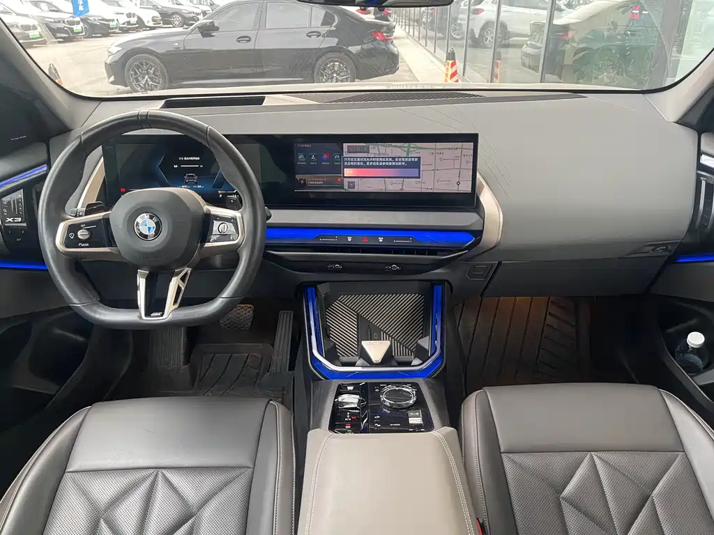 BMW BMW X3 2025 xDrive30L Premium M Sport Package 2025 - thumbnail 4