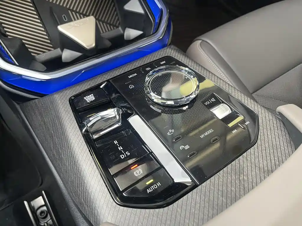 BMW BMW X3 2025 xDrive30L Premium M Sport Package 2025 - thumbnail 8