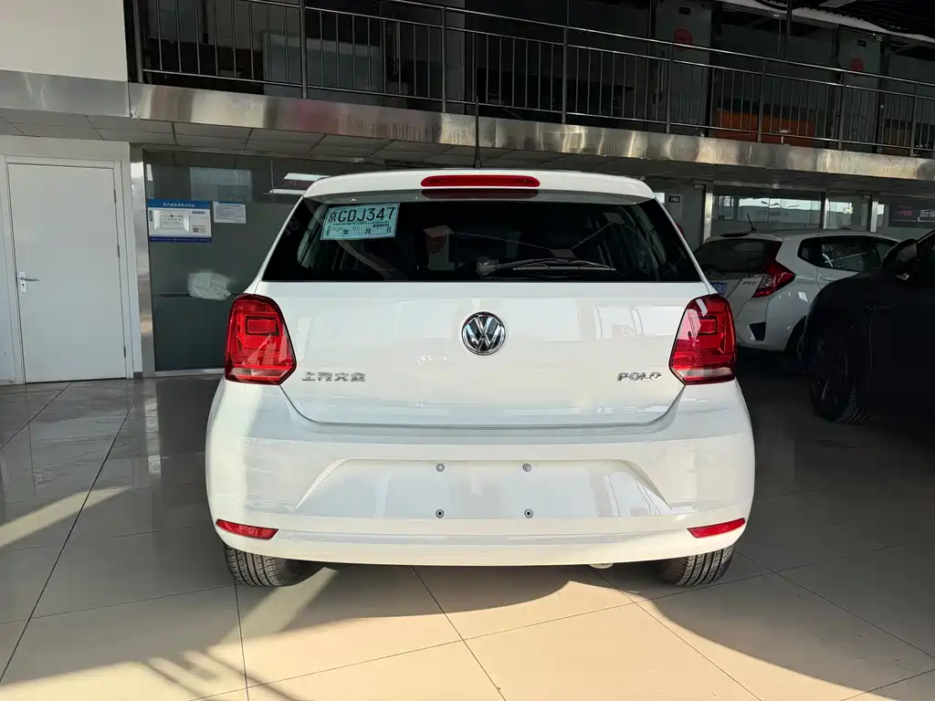 Volkswagen Volkswagen Polo 2016 1.4L Automatic Style Edition 2016 - thumbnail 9