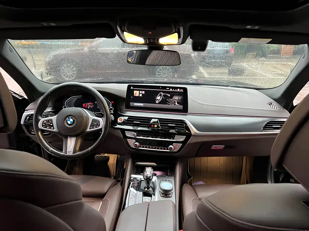 BMW BMW 5 Series New Energy 2021 Model Facelift 535Le Pioneer Edition M Sport Package 2020 - thumbnail 15