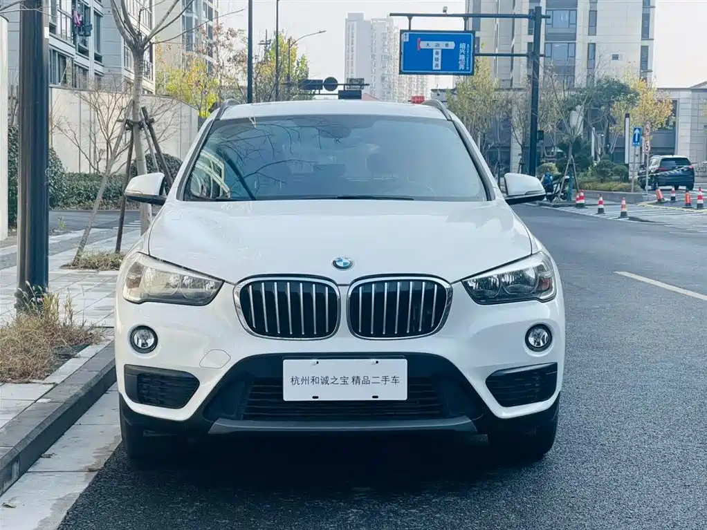 BMW BMW X1 2016 sDrive18Li Fashion Edition 2017 - thumbnail 4