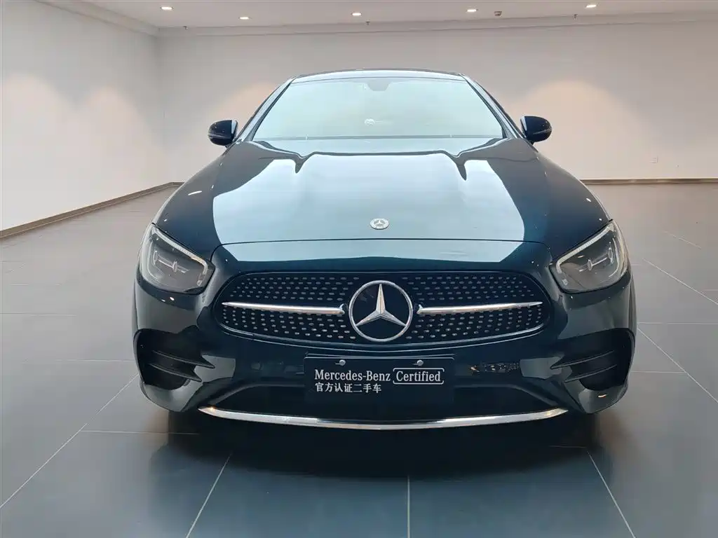 Mercedes-Benz Mercedes-Benz E-Class Coupe E 260 2021 Model 2021 - thumbnail 3