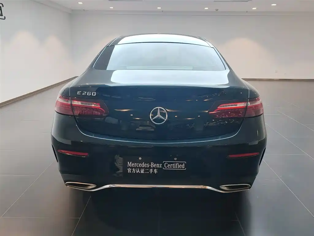 Mercedes-Benz Mercedes-Benz E-Class Coupe E 260 2021 Model 2021 - thumbnail 4