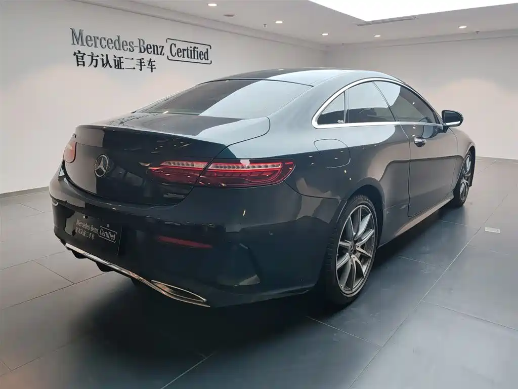 Mercedes-Benz Mercedes-Benz E-Class Coupe E 260 2021 Model 2021 - thumbnail 5