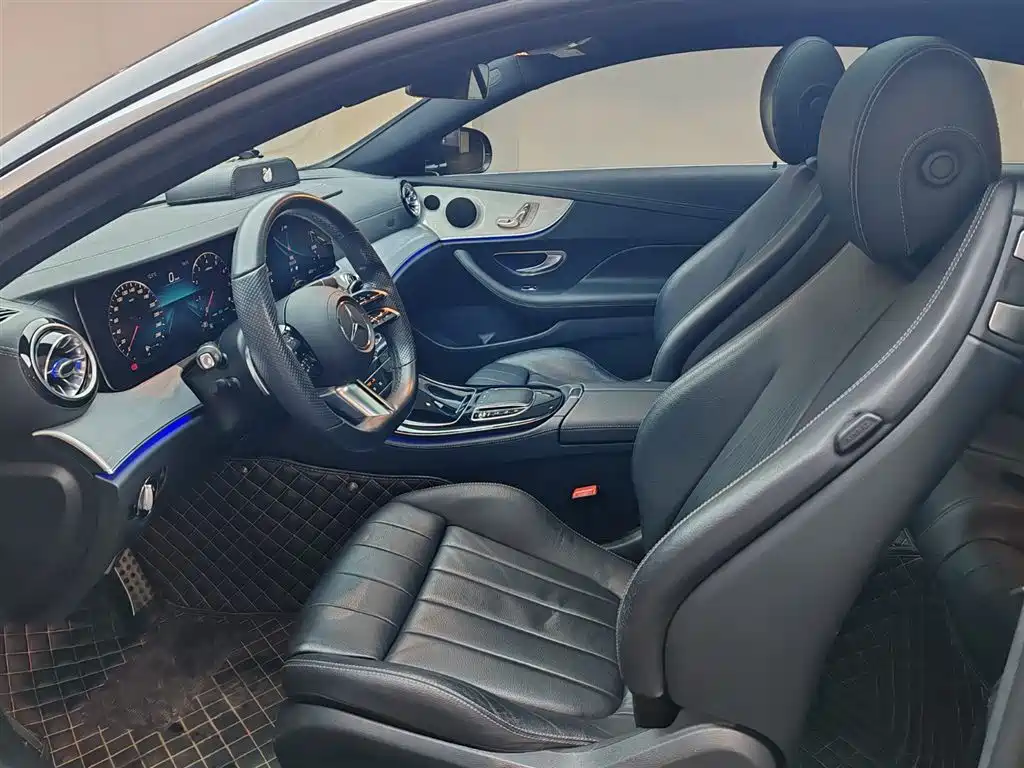 Mercedes-Benz Mercedes-Benz E-Class Coupe E 260 2021 Model 2021 - thumbnail 8