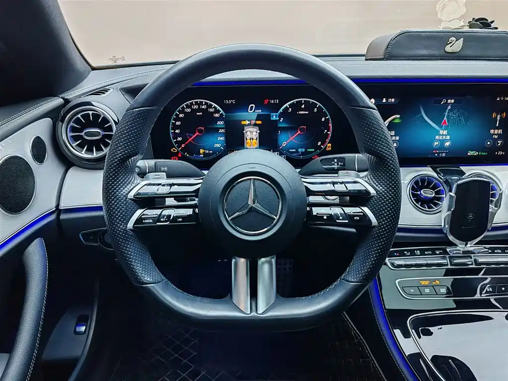 Mercedes-Benz Mercedes-Benz E-Class Coupe E 260 2021 Model 2021 - thumbnail 11