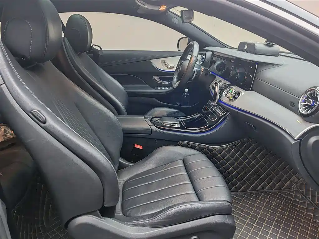 Mercedes-Benz Mercedes-Benz E-Class Coupe E 260 2021 Model 2021 - thumbnail 15