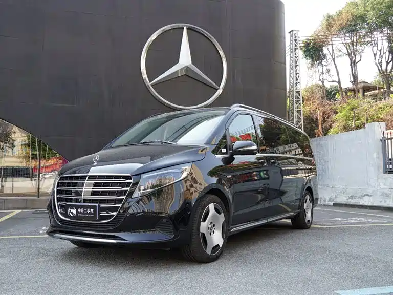Mercedes-Benz Mercedes-Benz V-Class 2024 V 300 L Long Wheelbase Luxury Edition 2024