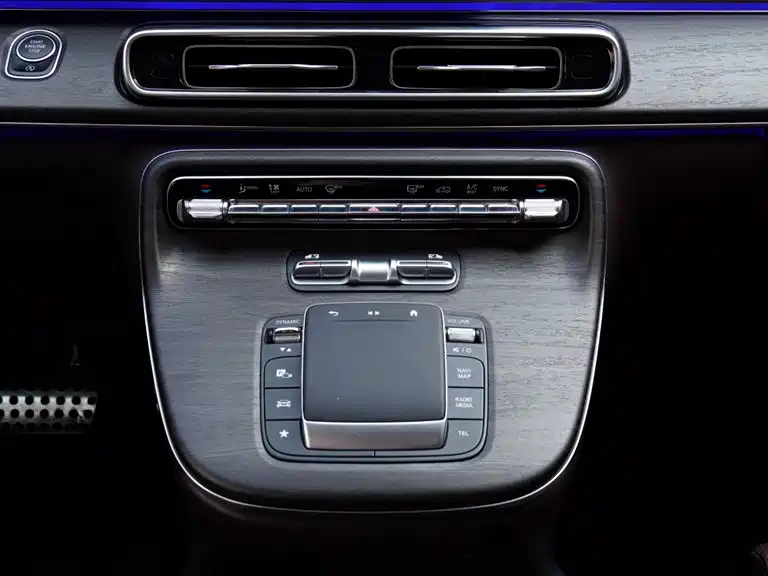 Mercedes-Benz Mercedes-Benz V-Class 2024 V 300 L Long Wheelbase Luxury Edition 2024 - thumbnail 6