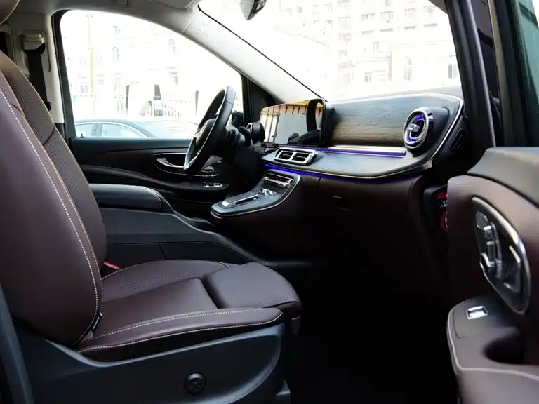 Mercedes-Benz Mercedes-Benz V-Class 2024 V 300 L Long Wheelbase Luxury Edition 2024 - thumbnail 13
