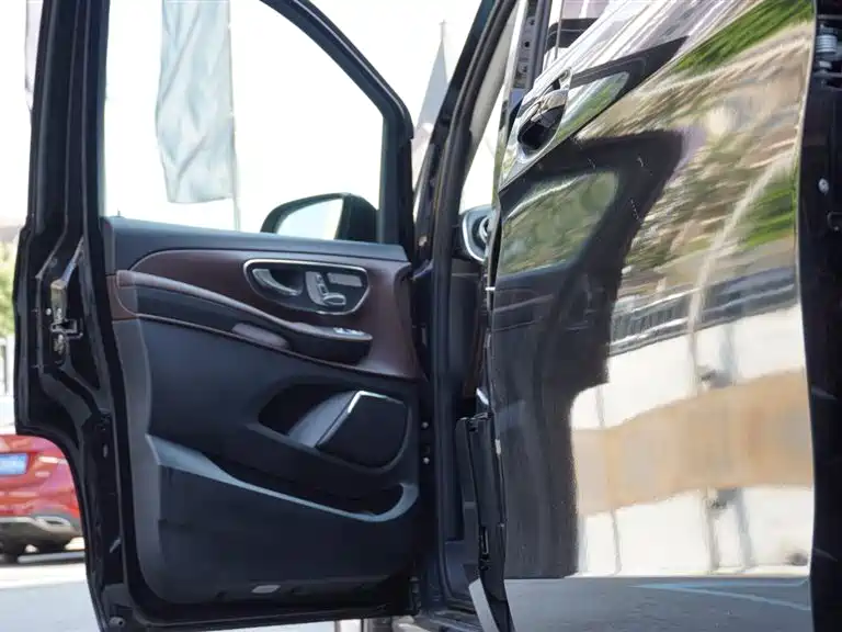 Mercedes-Benz Mercedes-Benz V-Class 2024 V 300 L Long Wheelbase Luxury Edition 2024 - thumbnail 16