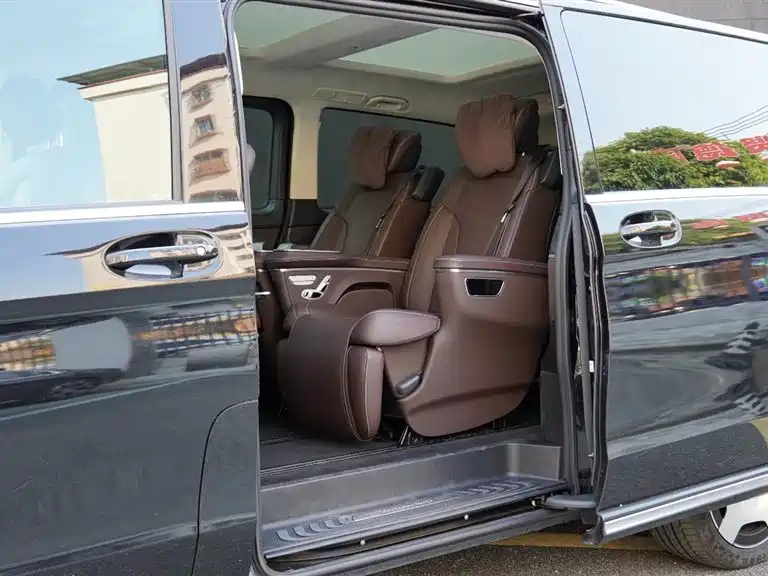 Mercedes-Benz Mercedes-Benz V-Class 2024 V 300 L Long Wheelbase Luxury Edition 2024 - thumbnail 19