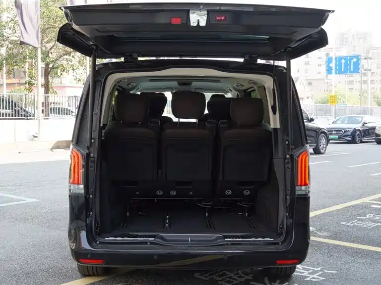 Mercedes-Benz Mercedes-Benz V-Class 2024 V 300 L Long Wheelbase Luxury Edition 2024 - thumbnail 23