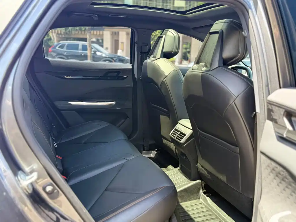Changan Changan UNI-V 2022 1.5T Excellence Edition 2022 - thumbnail 12