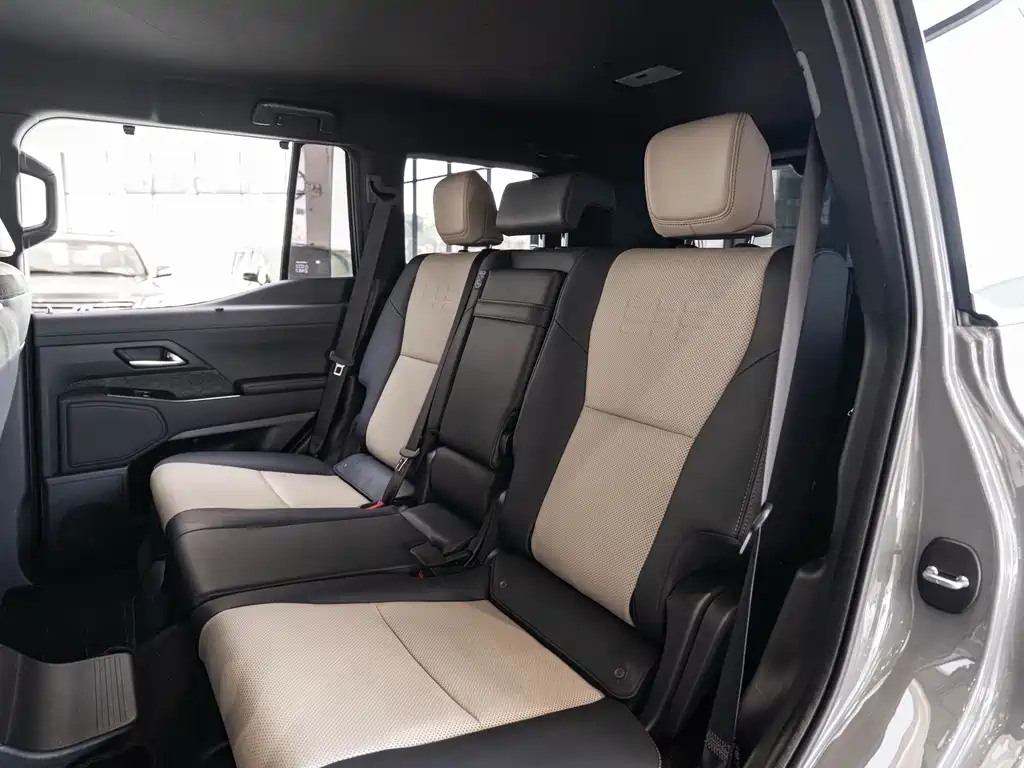 Lexus Lexus GX 2024 OVERTRAIL Summit Edition 2024 - thumbnail 12