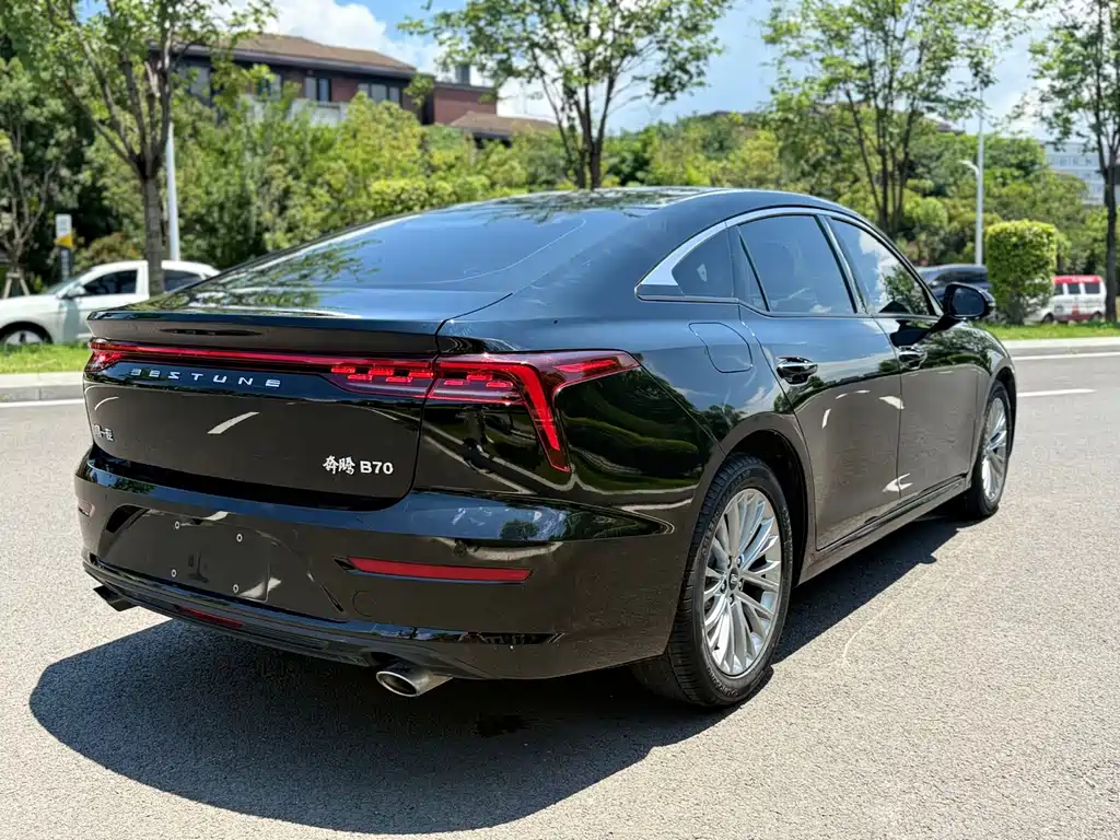 Bestune Bestune B70 2023 3rd Generation 1.5T Automatic Enjoyment Type 70th Anniversary Edition 2024 - thumbnail 7