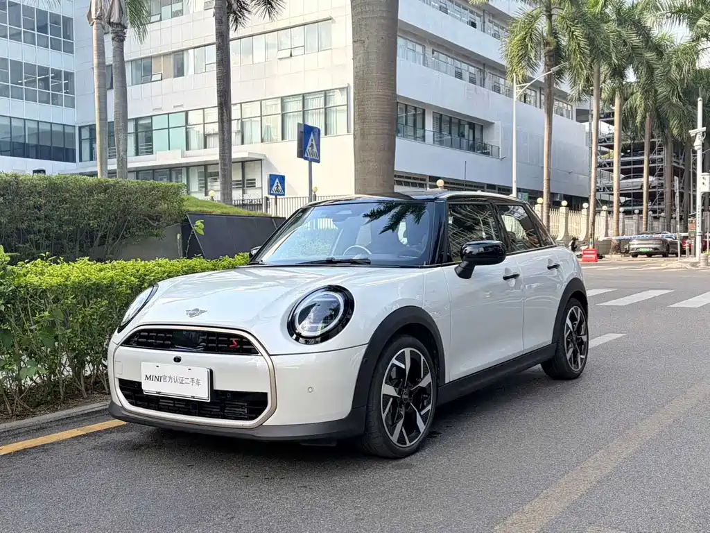 MINI MINI 2025 2.0T COOPER S Artist 2026