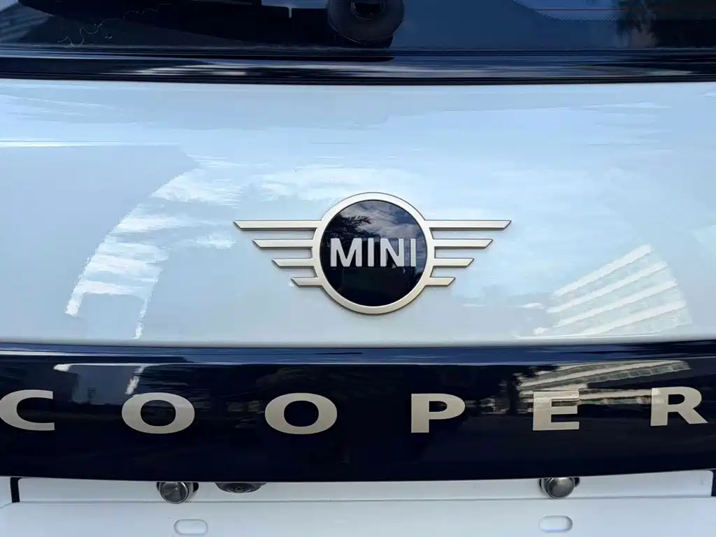 MINI MINI 2025 2.0T COOPER S Artist 2026 - thumbnail 9