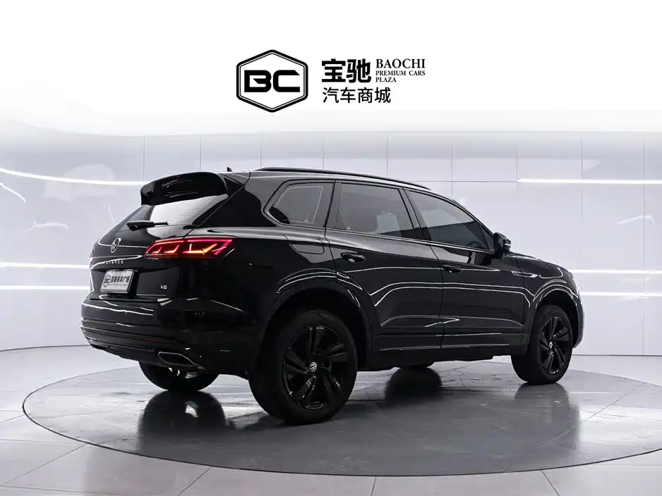 Volkswagen Volkswagen Touareg 2022 3.0TSI R-Line Black Sport Package 2022 - thumbnail 3