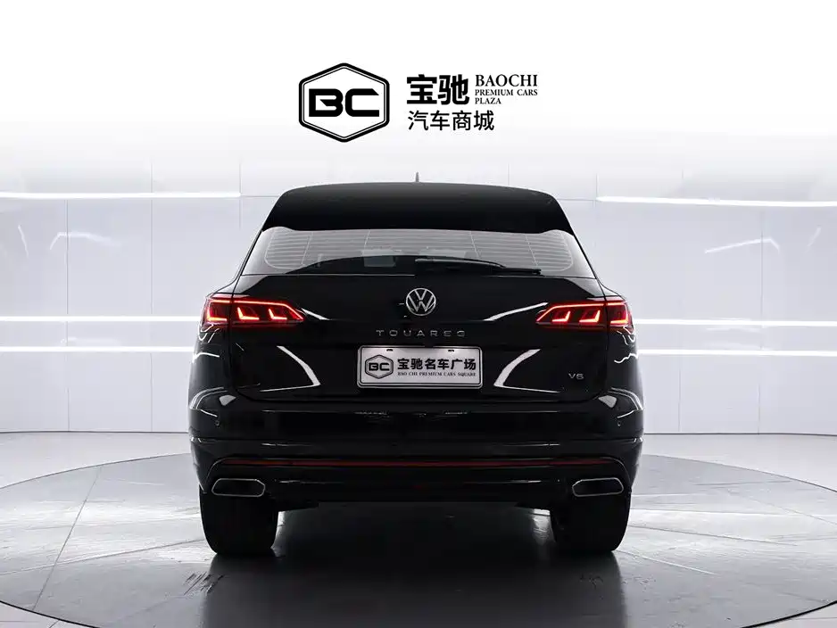Volkswagen Volkswagen Touareg 2022 3.0TSI R-Line Black Sport Package 2022 - thumbnail 4