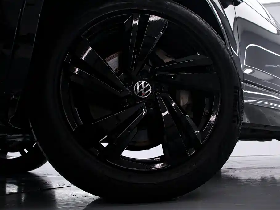 Volkswagen Volkswagen Touareg 2022 3.0TSI R-Line Black Sport Package 2022 - thumbnail 16