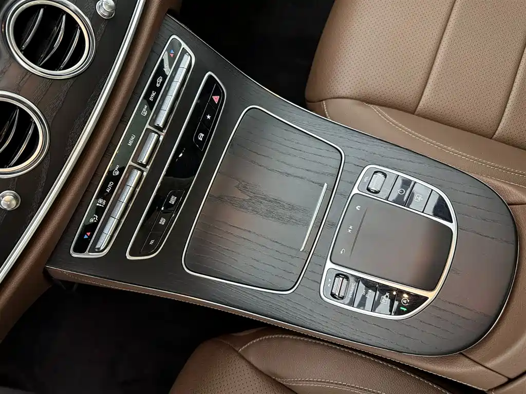 Mercedes-Benz Mercedes-Benz E-Class 2023 Model Year Facelift E 300 L Sport Luxury Edition 2023 - thumbnail 12