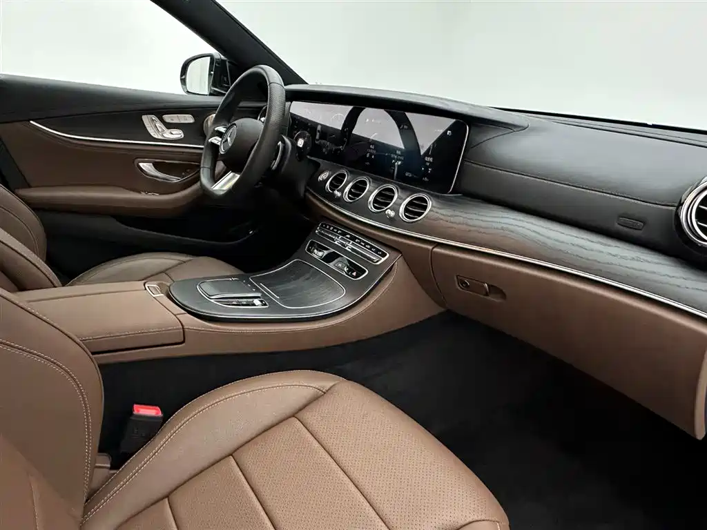 Mercedes-Benz Mercedes-Benz E-Class 2023 Model Year Facelift E 300 L Sport Luxury Edition 2023 - thumbnail 16