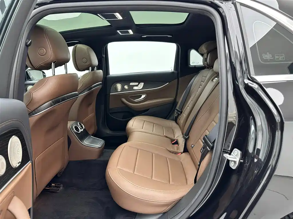 Mercedes-Benz Mercedes-Benz E-Class 2023 Model Year Facelift E 300 L Sport Luxury Edition 2023 - thumbnail 19