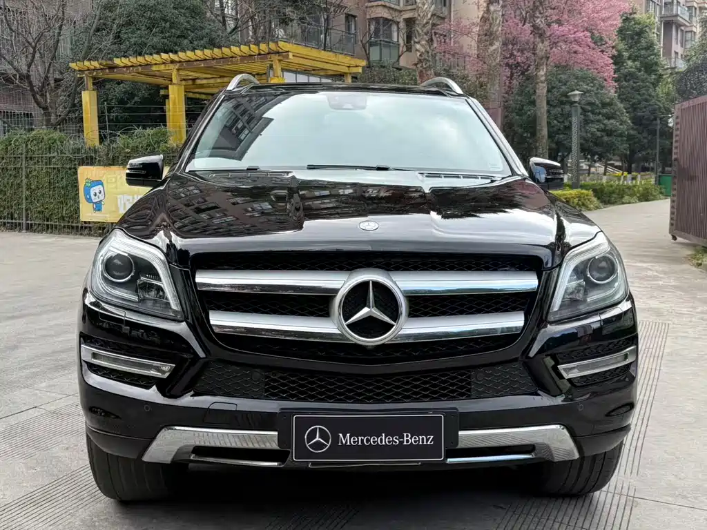 Mercedes-Benz Mercedes-Benz GL-Class 2014 GL 400 4MATIC Luxury Edition 2014 - thumbnail 3