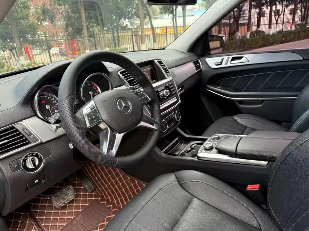 Mercedes-Benz Mercedes-Benz GL-Class 2014 GL 400 4MATIC Luxury Edition 2014 - thumbnail 7