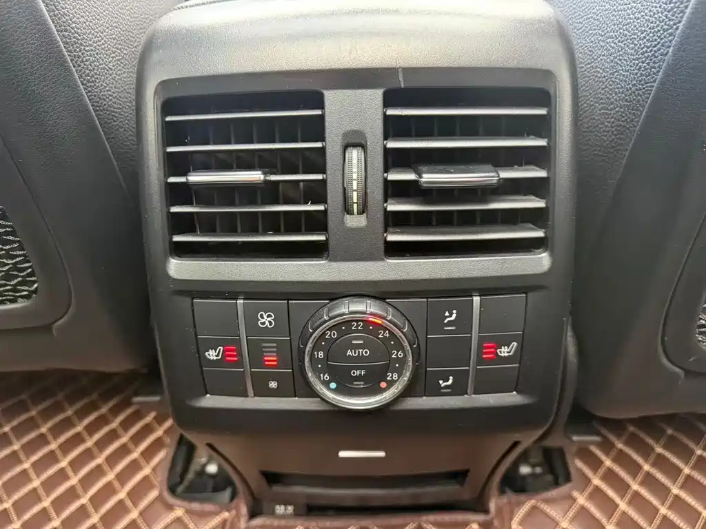 Mercedes-Benz Mercedes-Benz GL-Class 2014 GL 400 4MATIC Luxury Edition 2014 - thumbnail 13