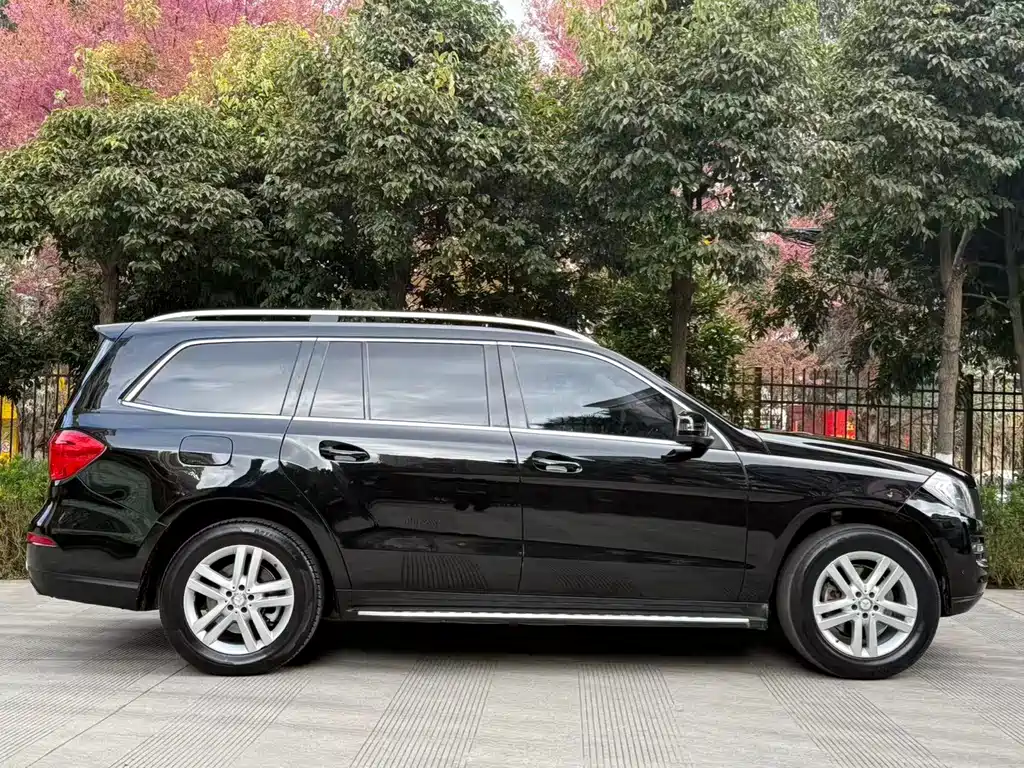 Mercedes-Benz Mercedes-Benz GL-Class 2014 GL 400 4MATIC Luxury Edition 2014 - thumbnail 14