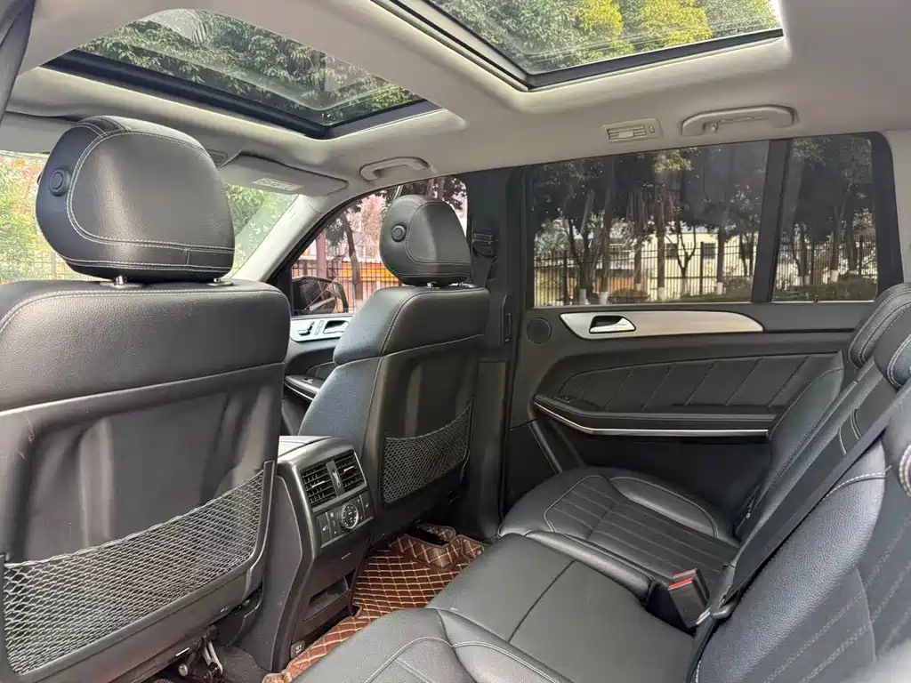 Mercedes-Benz Mercedes-Benz GL-Class 2014 GL 400 4MATIC Luxury Edition 2014 - thumbnail 24