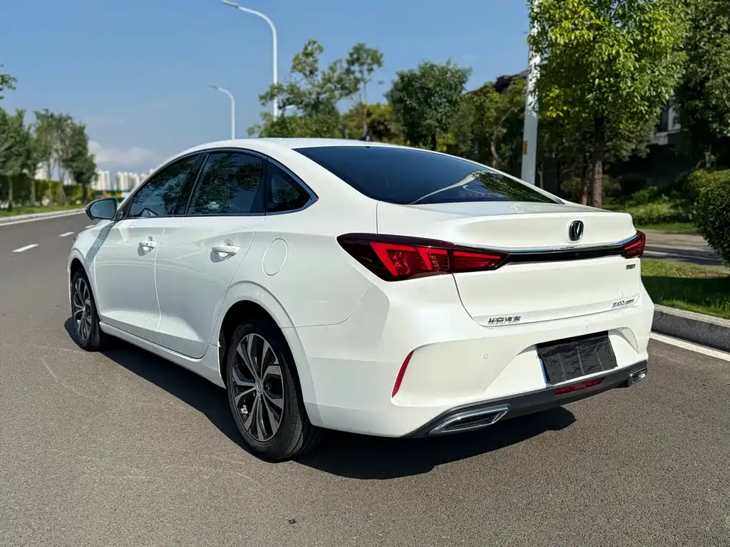 Changan Yidong 2021 PLUS Blue Whale NE 1.4T GDI DCT Flagship Model 2021 - thumbnail 5