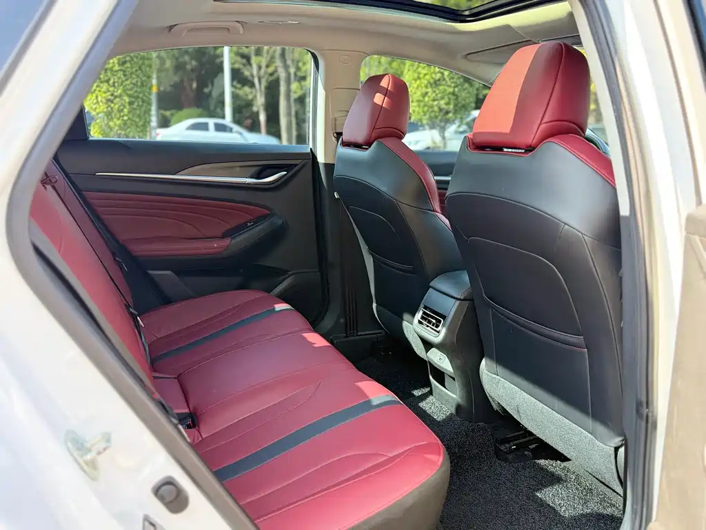 Changan Yidong 2021 PLUS Blue Whale NE 1.4T GDI DCT Flagship Model 2021 - thumbnail 6