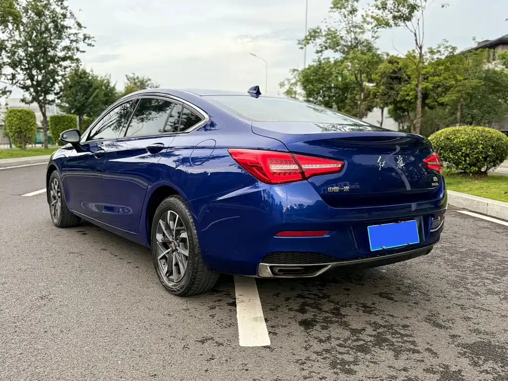 Hongqi Hongqi H5 2020 1.5T DCT Flag Joy Edition 2020 - thumbnail 5