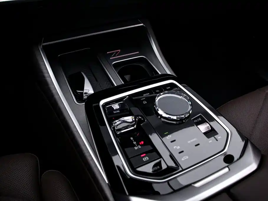 BMW BMW 7 Series 2023 740Li Leading Model Luxury Package 2023 - thumbnail 9